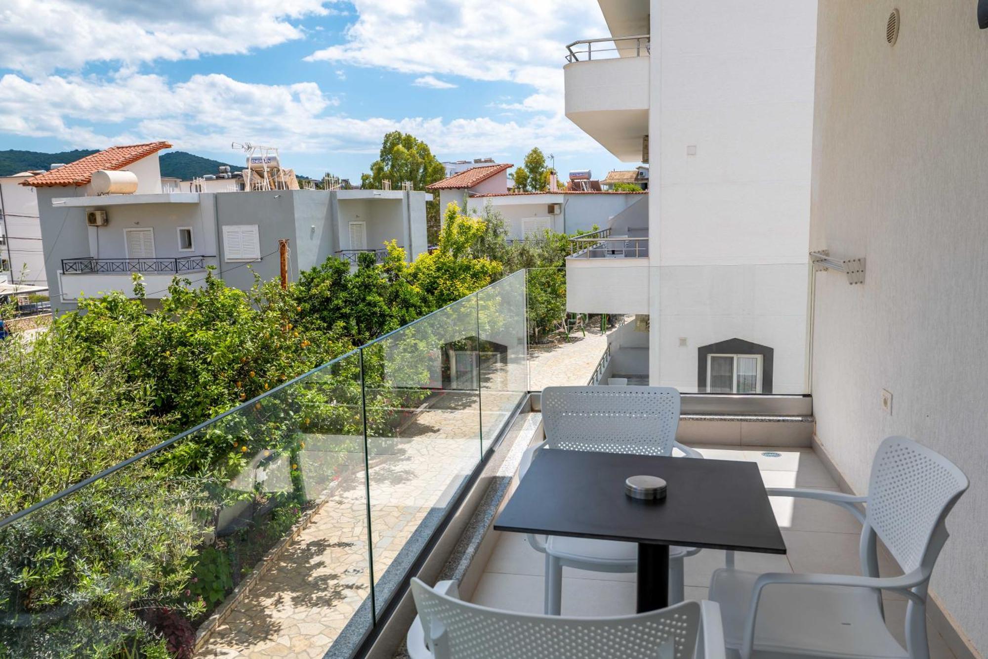 Apartments Margarita Ksamil Extérieur photo